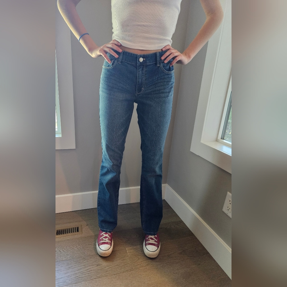 Bundle 3/$40. NWOT White House Black Market Classic Blue Denim Bootleg Jeans